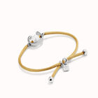 Pulsera de hilo camel con perla shell fornitura ba&ntilde;ada en plata de ley